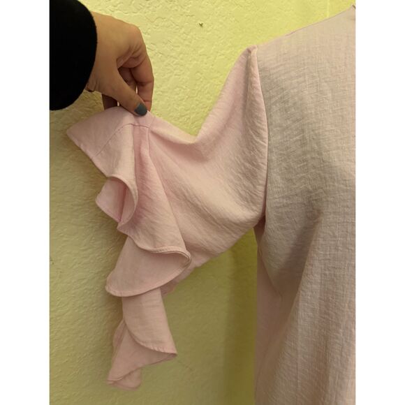 Vince Camuto Light Pink Ruffled Sleeves V Neck Top - Sz M - Picture 2 of 10